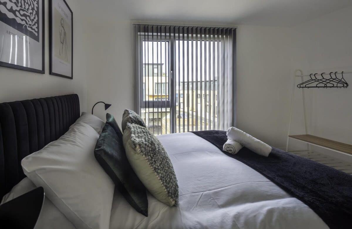 Modern And Bright 2 Bed Apartment In Ashford Ashford  Esterno foto