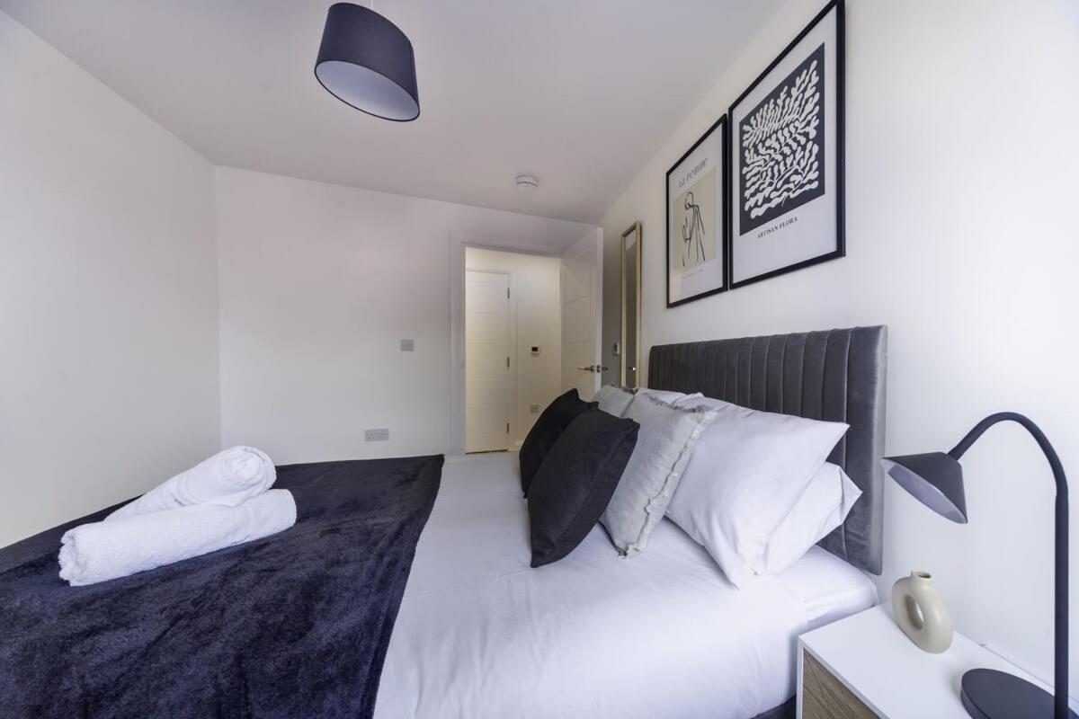 Modern And Bright 2 Bed Apartment In Ashford Ashford  Esterno foto